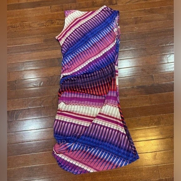 Sofia Vergara Beautiful Pink Fucshia And Purple Ruched faux wrap Dress Size XS - Picture 3 of 3